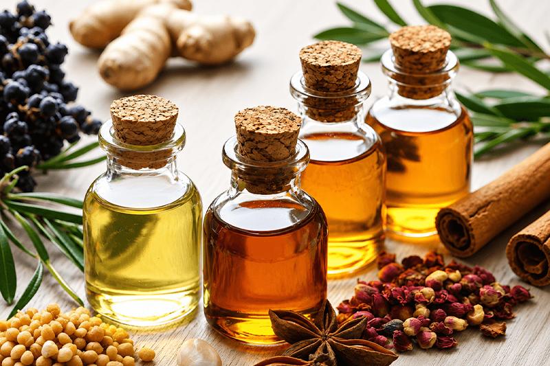 Spice oils and oleoresins